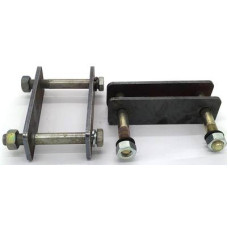 Серьга рессоры 3302 в сборе (2 болта+2пластины+2гайки): 3302-2902466