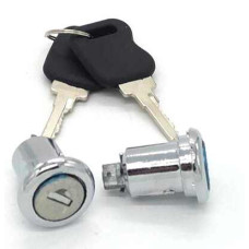 Замок двери 3302 н.обр.(к-т из 2 шт.): 3302-6105080-01